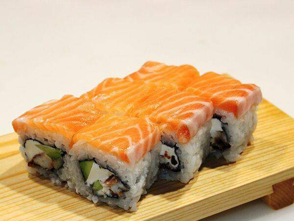 Каравелла - Филадельфия с копченым угрем