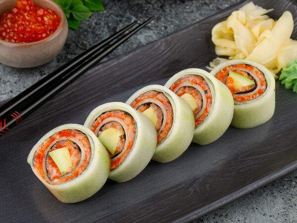 Стейк By Steak - Авторский ролл с лососем без риса