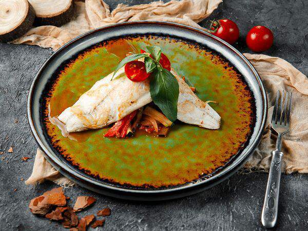 City Lounge - Филе Дорадо с овощами в томатном соусе