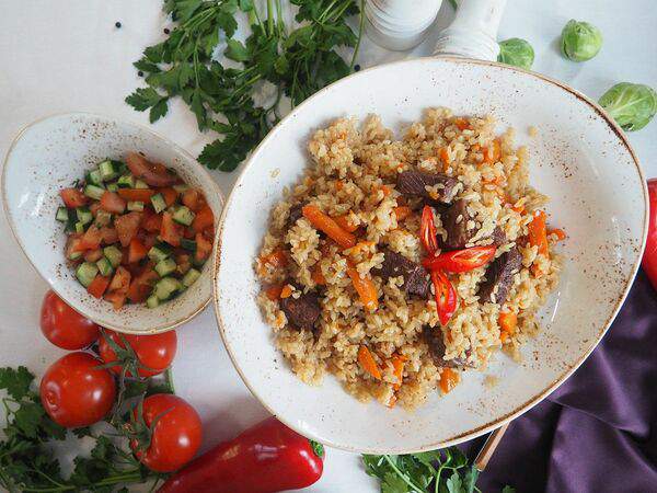 Вилла Подлипки - Плов Узбекский с овощным салатом