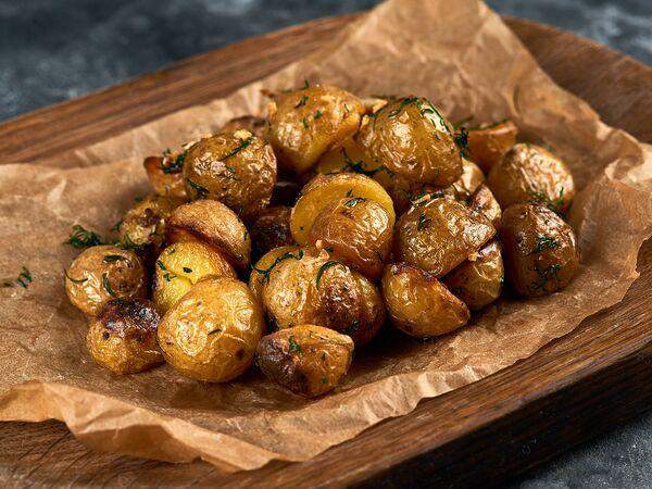 Батони - Картофель черри с чесноком и укропом