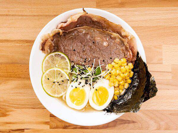 Ойши - Шою рамен с говядиной