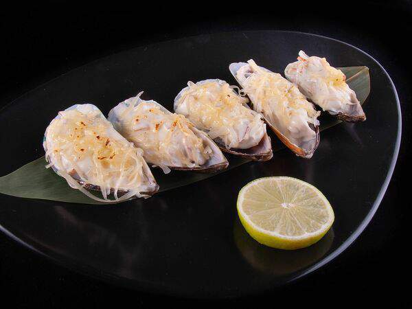 Киото - Запеченные мидии в соусе из бекона