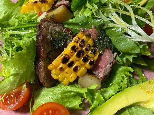 Золотой гребешок - Теплый салат из говядины и белых грибов