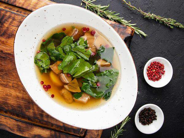 Паста-Паста - Суп из белых грибов со шпинатом