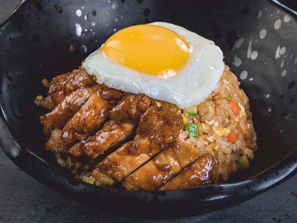 Love суши - Рис с овощами, тонкацу из свинины