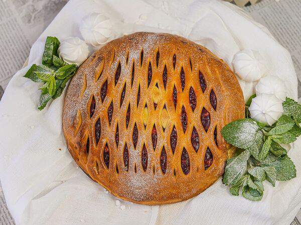 Пекарня Буханка - Пирог с брусникой и яблоками