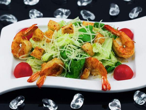 FishRoll - Салат Цезарь с креветками