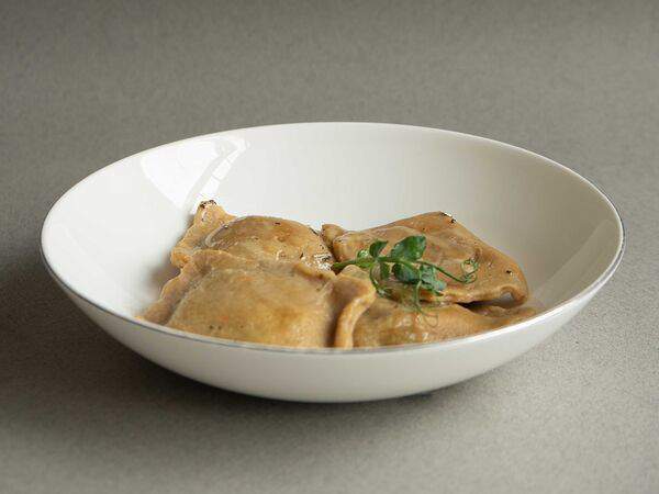 Крапива - Равиоли со шпинатом и миндальной Рикоттой