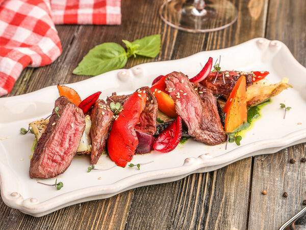 Ресторан Карбонара - Салат Мраморная говядина Блек ангус