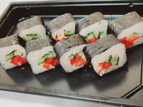 Sushic - Фирменные ролл Овощной