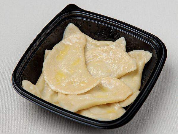 Gost Food - Вареники с творогом и сметаной