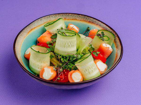 T-Cafe - Салат с лососем