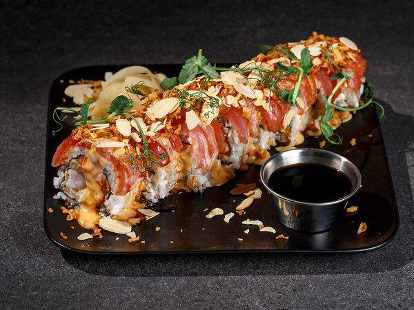 Меконг - Ролл с тунцом и папайей