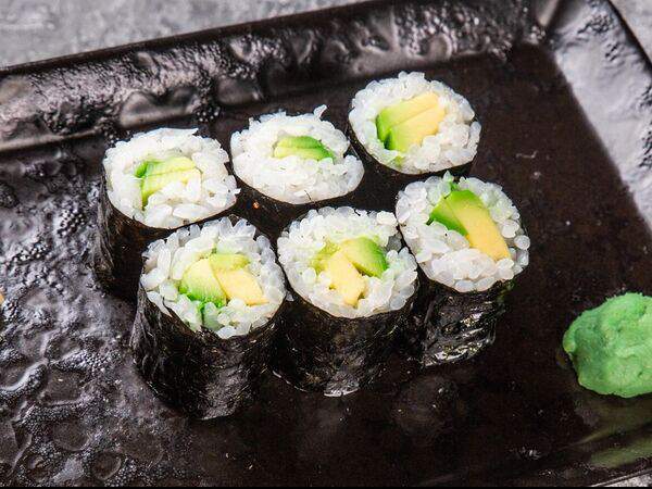 Umi asian kitchen & bar - Маки авокадо
