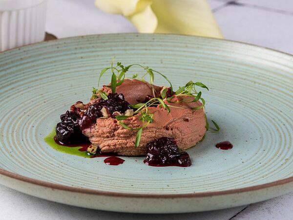 Mandarinka Restaurant & Bar - Паштет из цыпленка с вишней и орехом