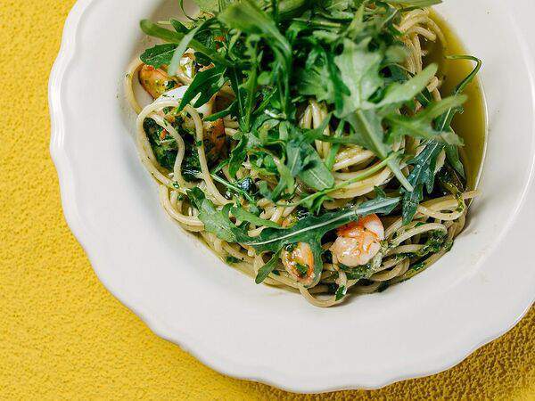 Винзавод - Зеленая паста с креветками и соусом песто