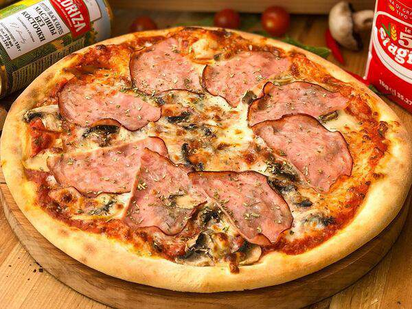Пицца паста и баста - Пицца с ветчиной и грибами
