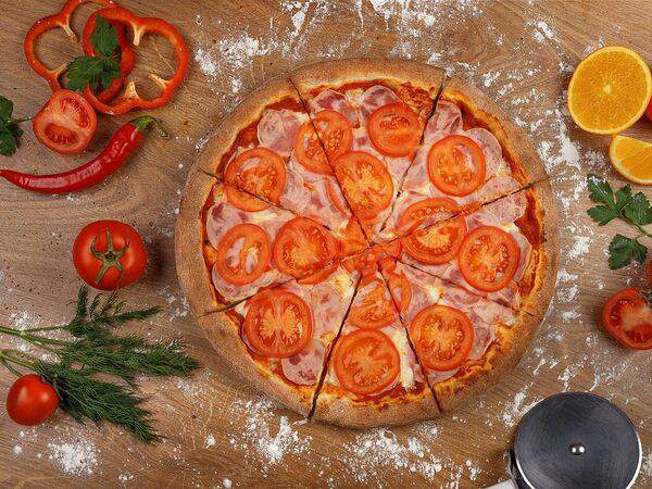 Хлеб & Масло - Пицца с ветчиной и томатами