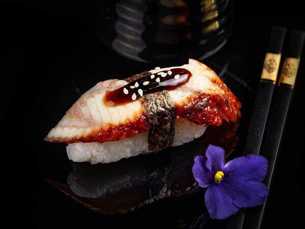 Loona Food - Нигири с угрем