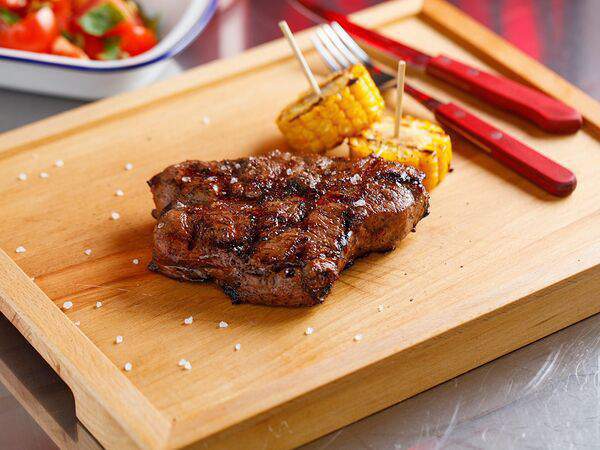 Moo Moo Burgers & Grill - Стейк Топ-блейд