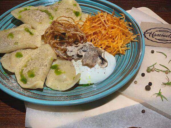 Налепили - Вареники с картофелем, золотистым луком и грибами