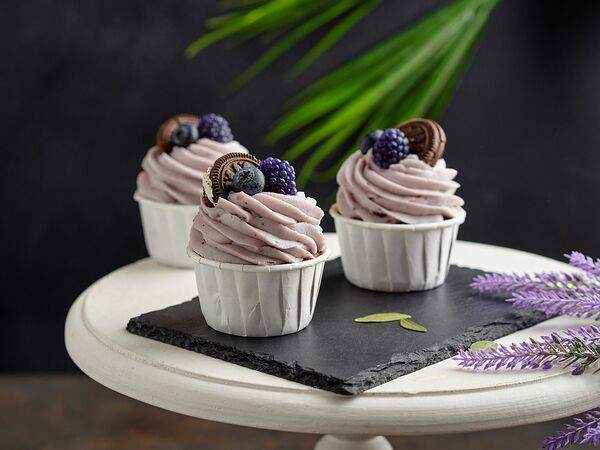 Кондитерская Ежевика - Капкейк шоколадный с черникой