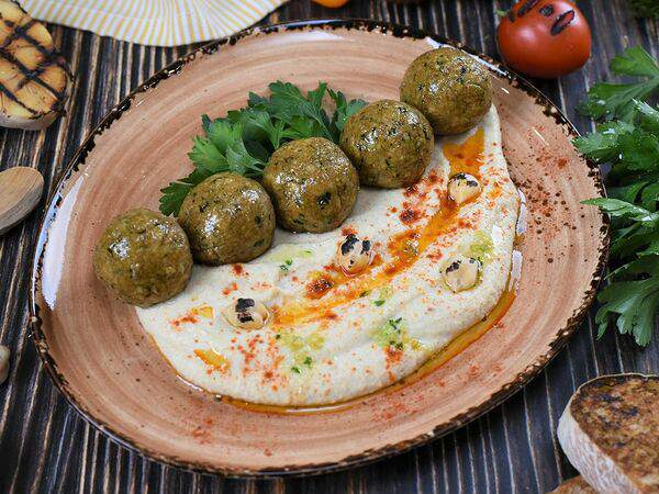 Cernovar - Хумус с фалафелем