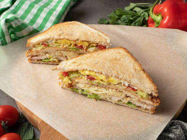 Caffe47 - Клаб-сэндвич