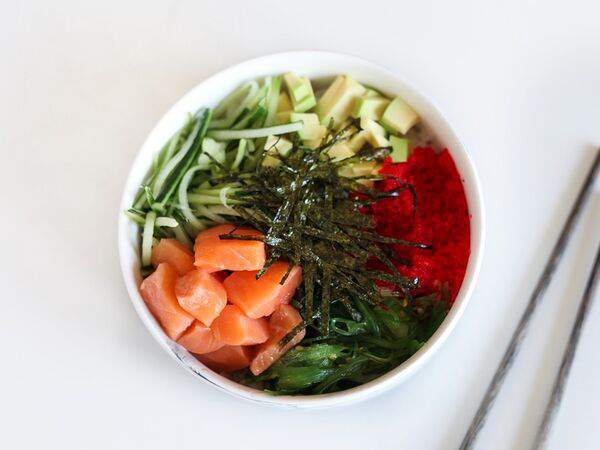 Mogu - Поке с лососем