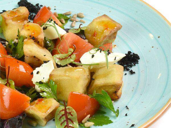 Milk - Салат с хрустящим баклажаном