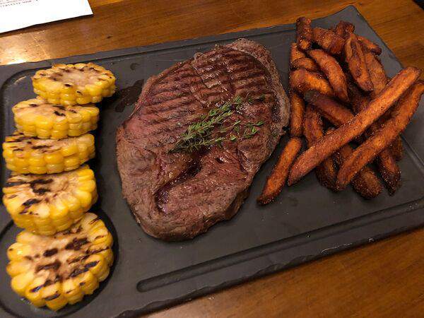 Hamilton's pub - Топ-Блейд стейк