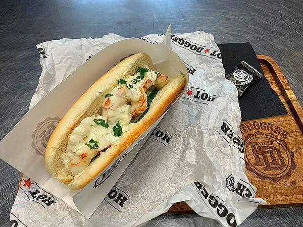 Hotdogger - Ролл с лангустинами