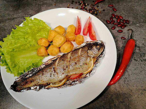 Лобио - Речная форель с овощами