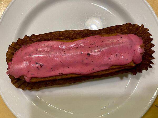 Сеть семейных кафе Kitchen - Эклер Черника