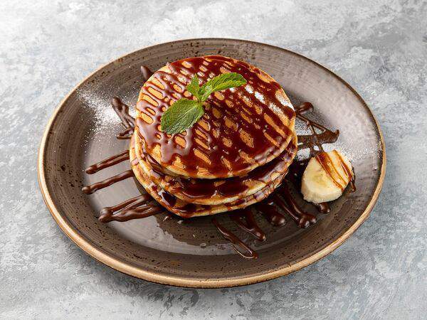 Espresso bike - Панкейки с бананом и солёной карамелью