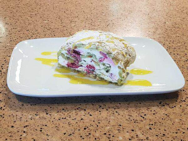 Суши-бар Филадельфия - Рулет фисташковый