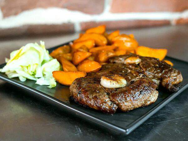 Джон Грильвуд - Cвинoй стейк с картофелем