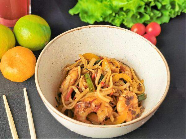 Burgerock - Удон в сливочном соусе с креветкой