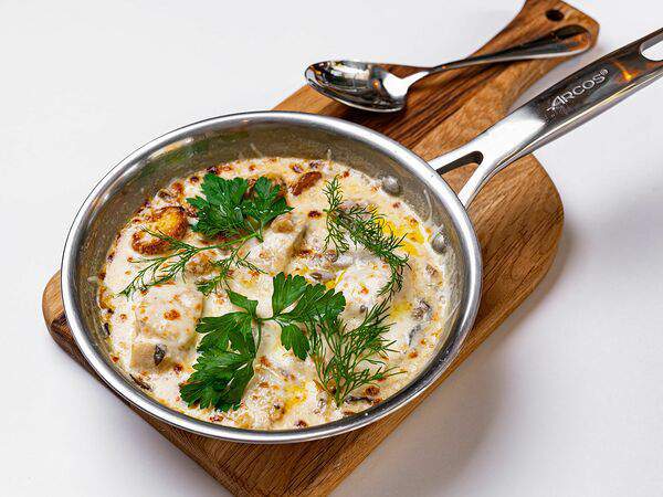 Клево - Судак в сливочно-грибном соусе под сырной корочкой