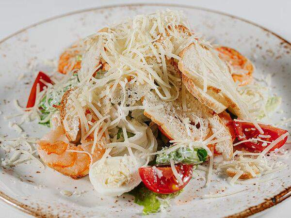 Ресторан Россия - Салат Цезарь с креветками