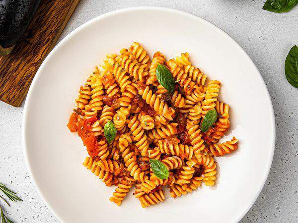 АндерСон - Фузилли с домашним овощным рагу в томатном соусе