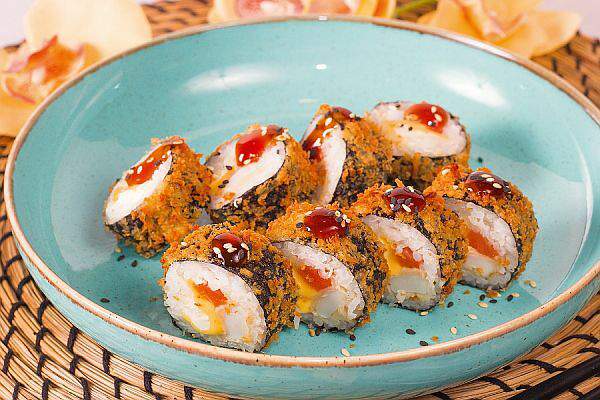 Луиджи - Ролл Сяке Ика