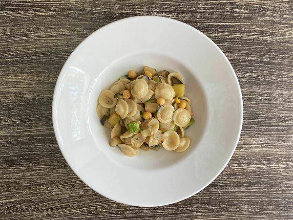 La Meliss Gastro Salone - Орекьетте с баклажаном, кабачком и нутом