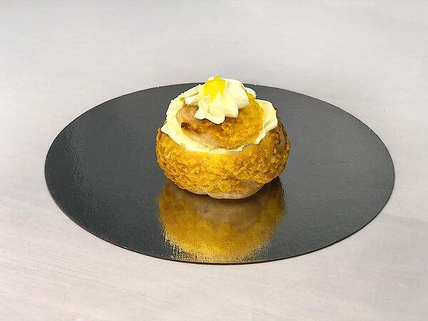 Gost Food - Пирожное Шу со сливочно-лимонным кремом