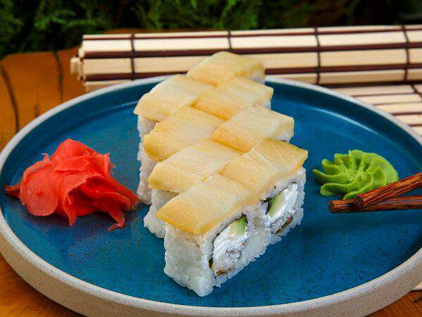 Pro Azia - Ролл с угрем и эсколаром