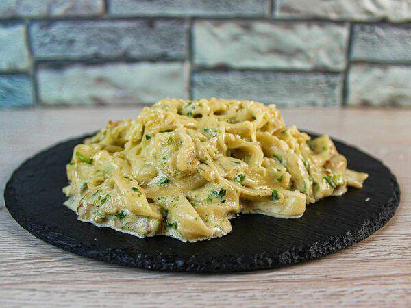 Bela Kava - Паста с курицей и шпинатом