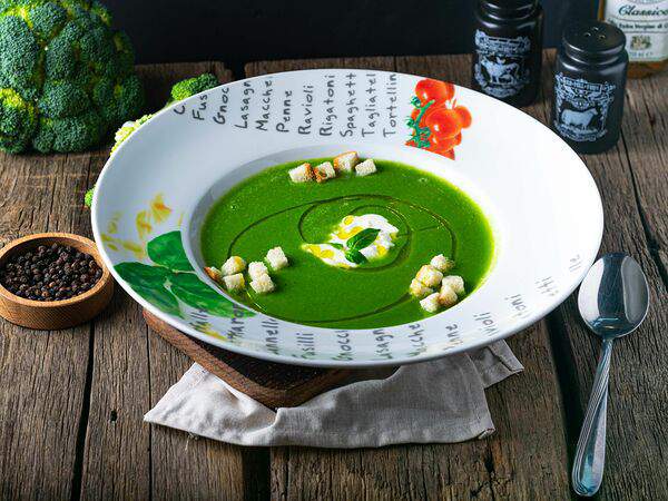 PizzAmore - Суп-пюре брокколи со страчателлой