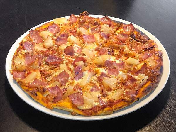 Traveler's coffee - Пицца Гавайская с ветчиной