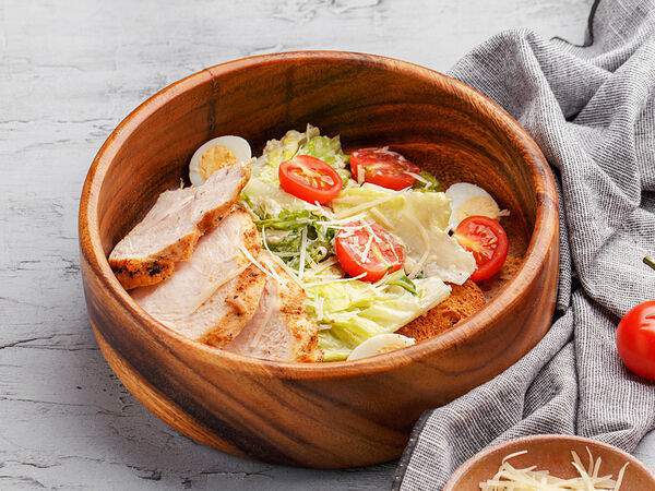 Ferma - Салат Цезарь с курицей